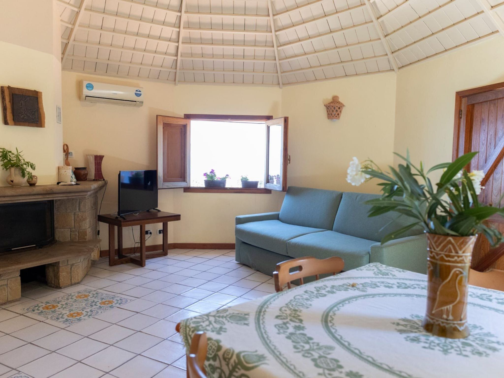 Für 10 Personen in Cefalù, Sizilien (Nordküste von Sizilien)-Dedans