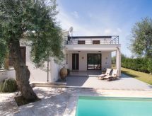 Villa of Wings
