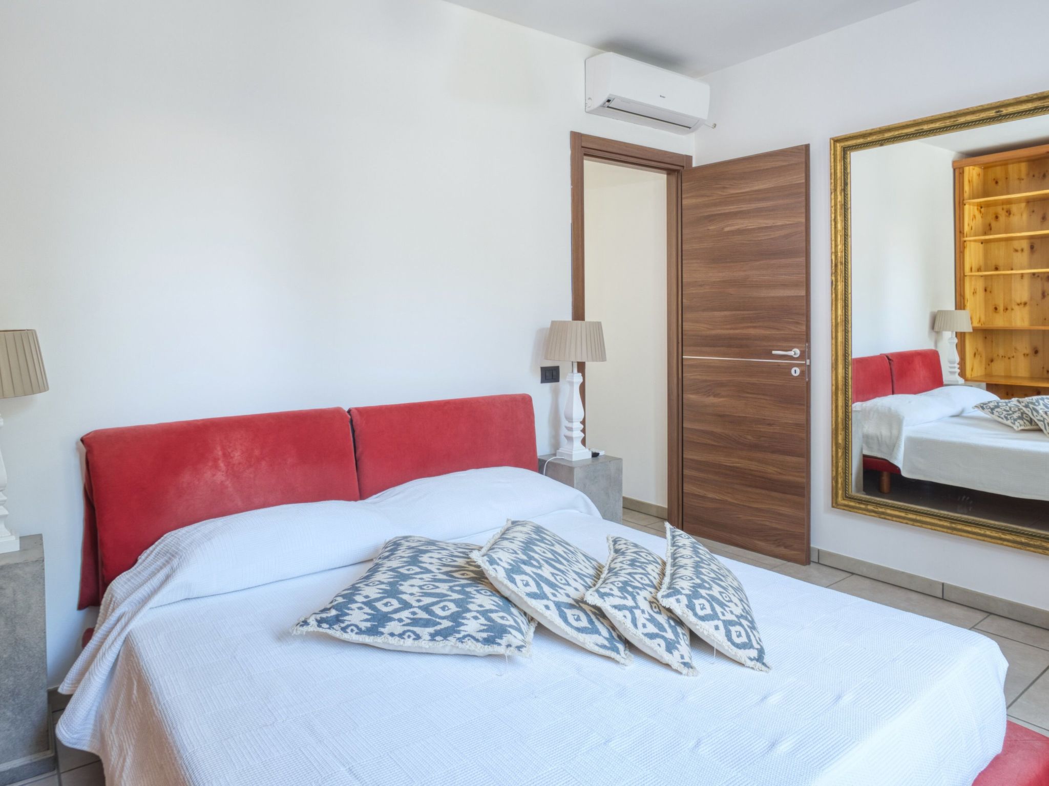 Villa of Wings-Binnen