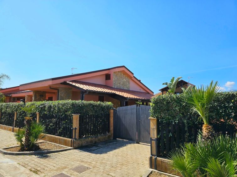 Villa Mit Wasserblick - Campofelice di Roccella