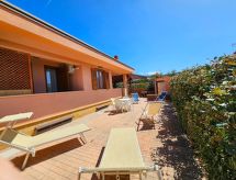 Zonnige villa op Sicilië, 50 meter van zee met veranda en tuin - thumbnail 2