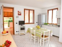 Zonnige villa op Sicilië, 50 meter van zee met veranda en tuin - thumbnail 4