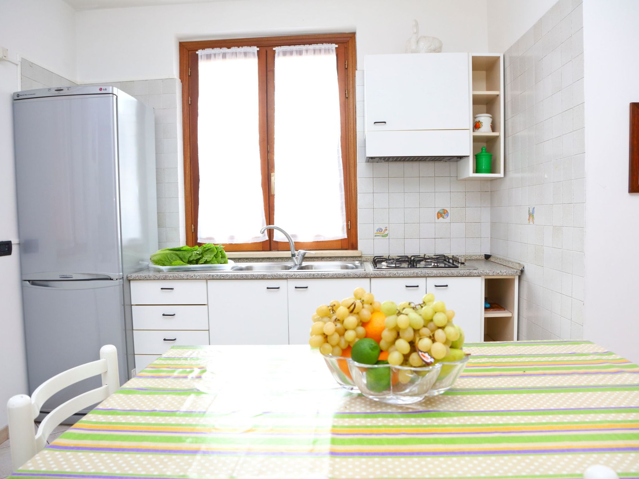 Helle mediterrane Villa mit Veranda und Garten-Binnen