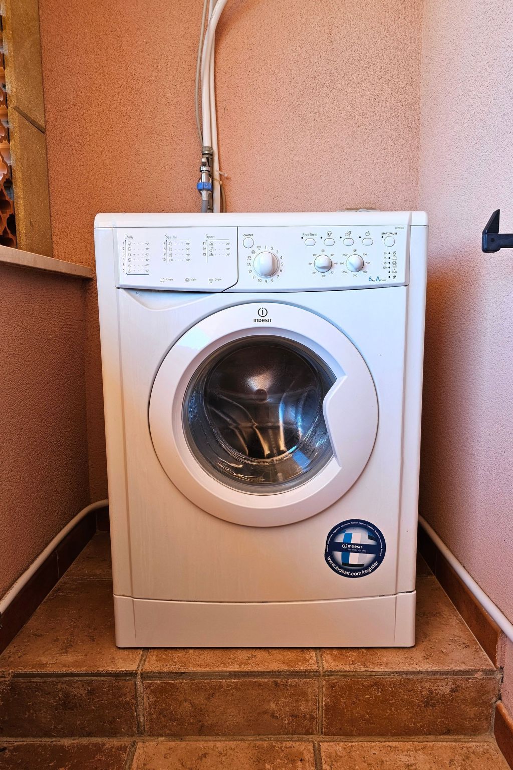 Helle mediterrane Villa mit Veranda und Garten-Binnen