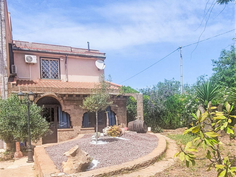 Search and Stay destination Città metropolitana di Palermo, Sicilia - Italy from AU$ 428. Alice