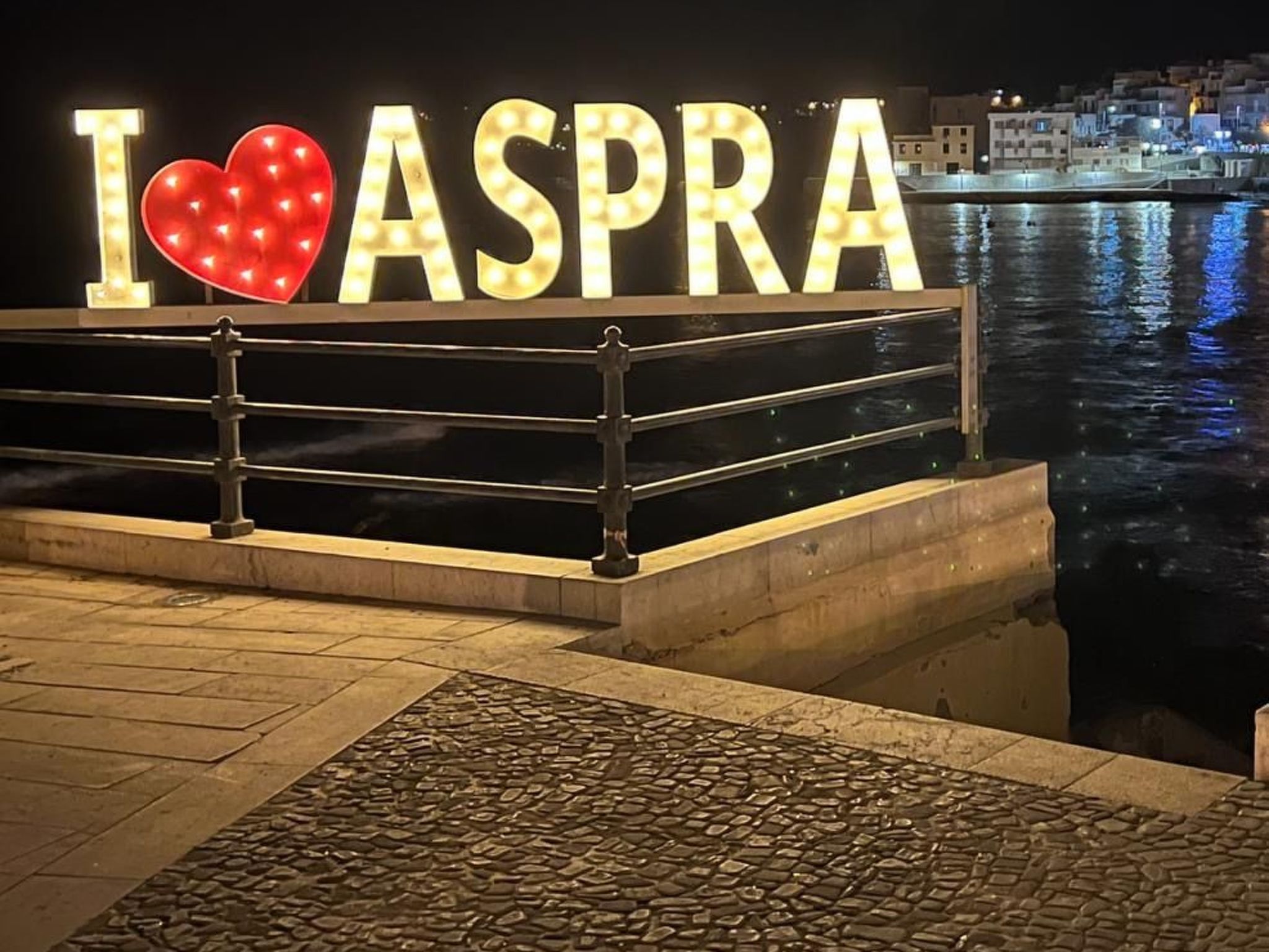 Meeresstrand - La Riva-Buiten