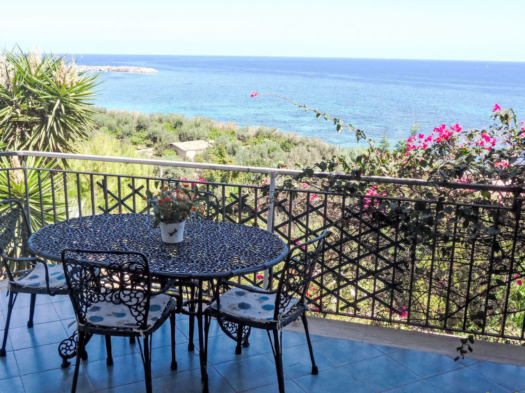 Search and Stay destination Santa Flavia, Sicilia - Italy from AU$ 295. Cicladi Tinos