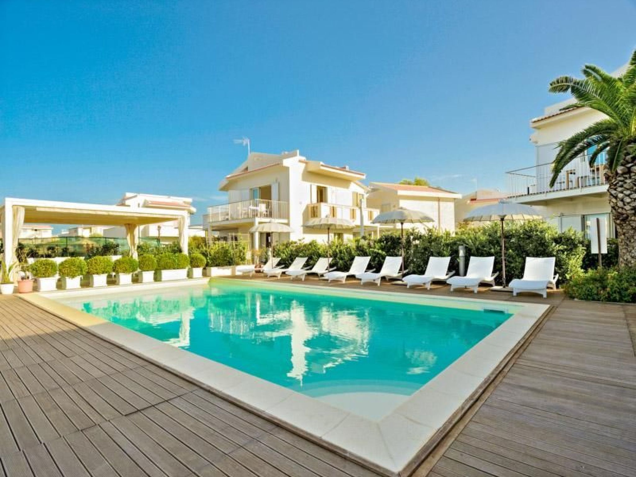 Wohnung mit Grill, Terrasse und Pool-Binnen