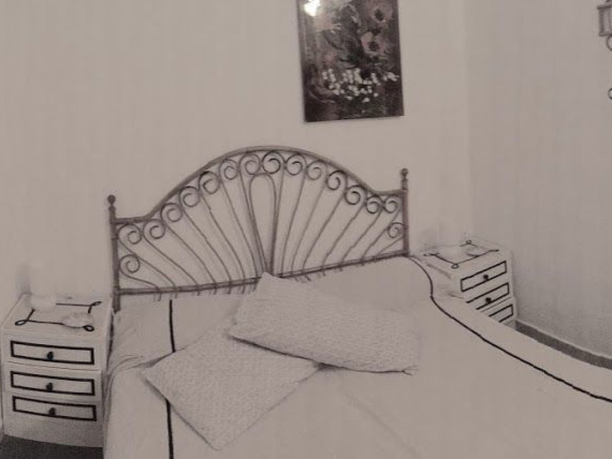 Villa Noir in Vulcanello-Image-tags.info