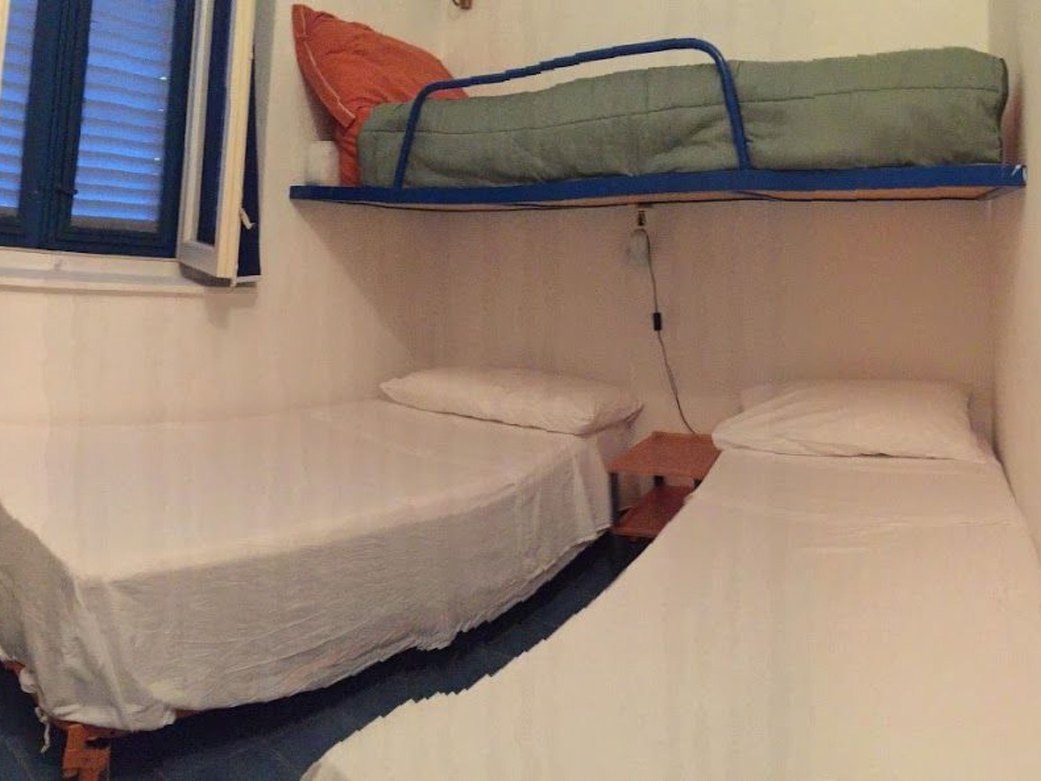 Villa Noir in Vulcanello-Image-tags.info