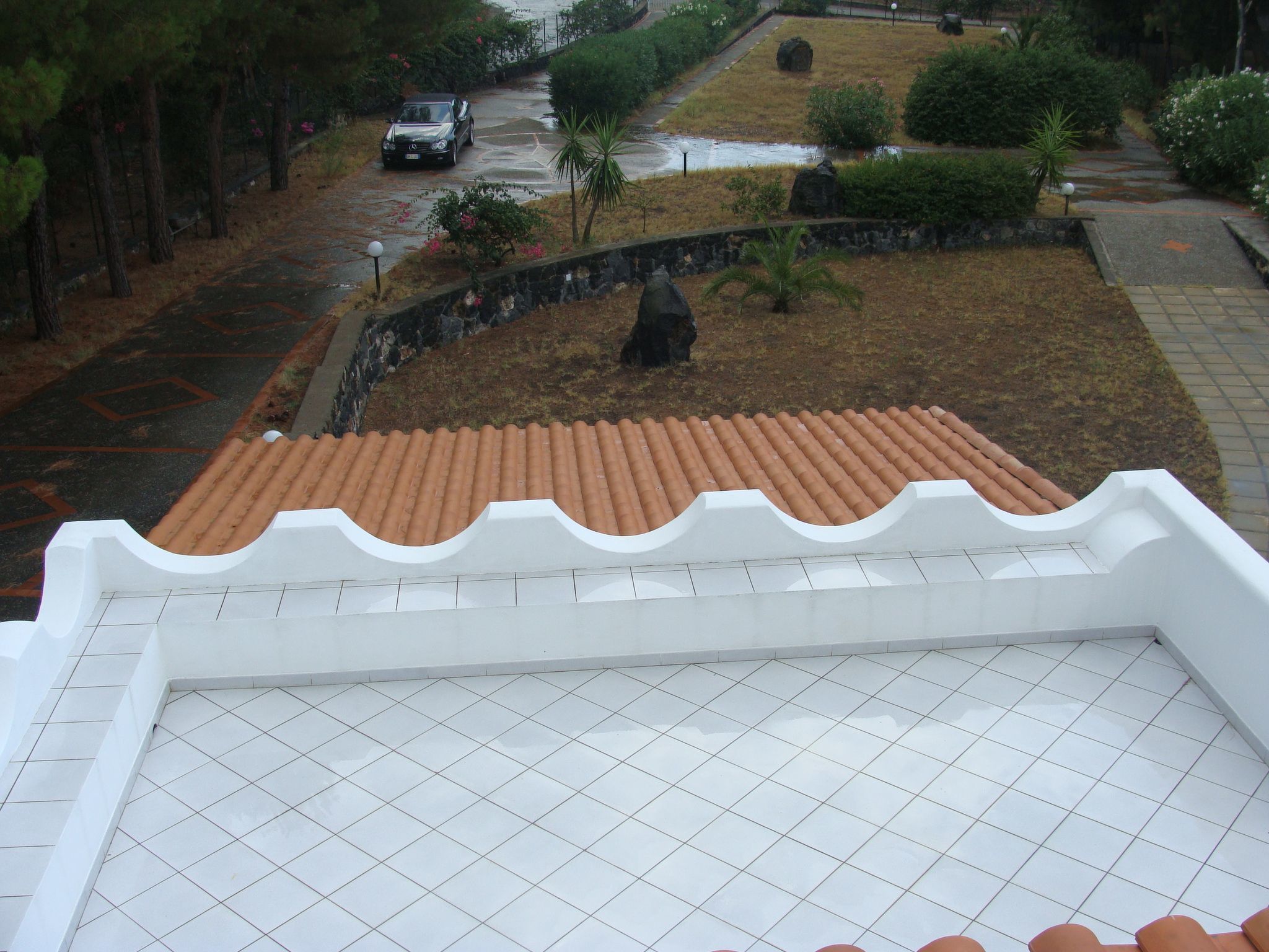 Villa Noir in Vulcanello-Image-tags.info