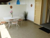 Vakantiehuis aan zee in Malfa, Salina - 100m² tuin, 40m van het water - thumbnail 4