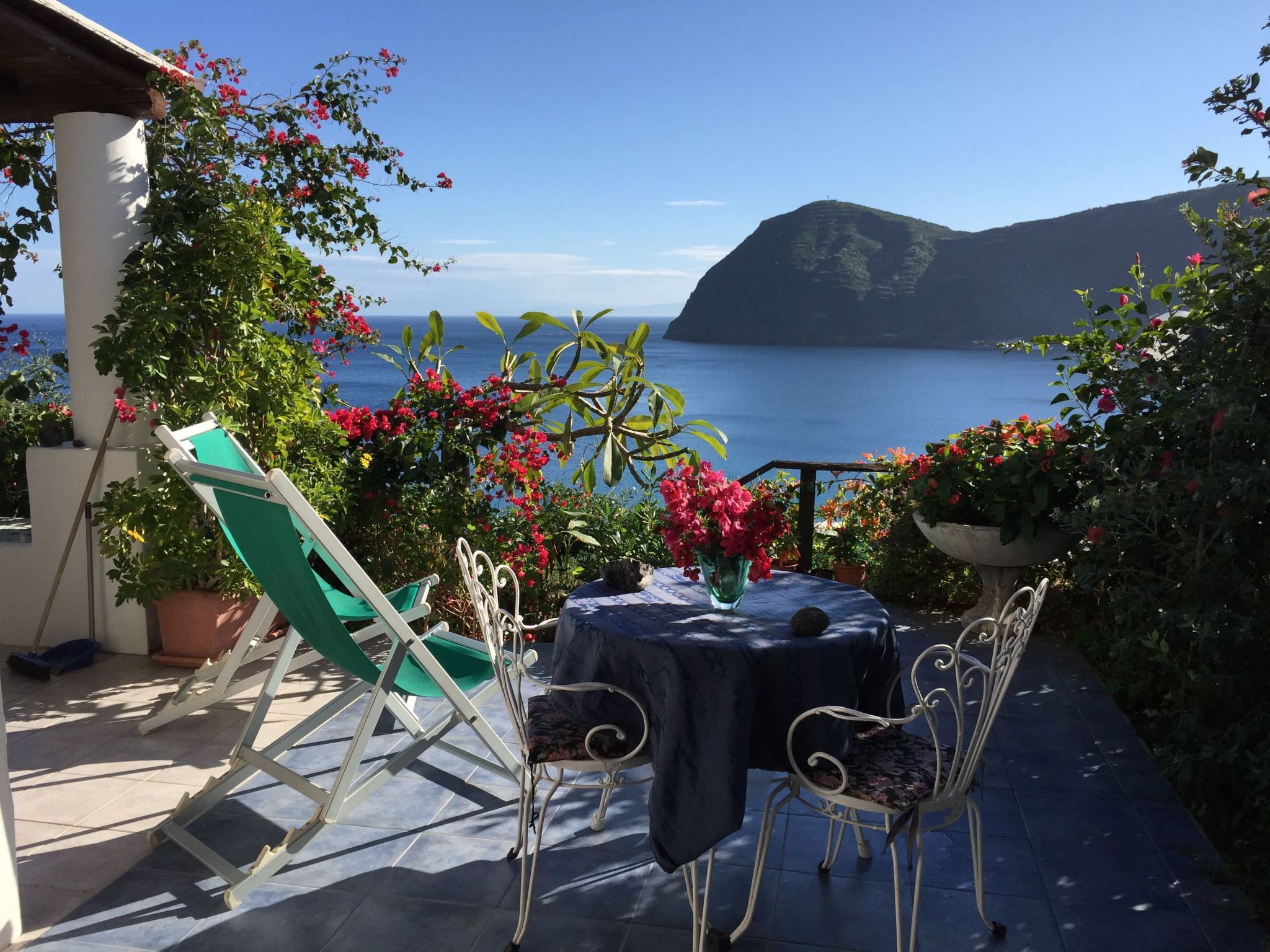 Flach D-Image-tags.info