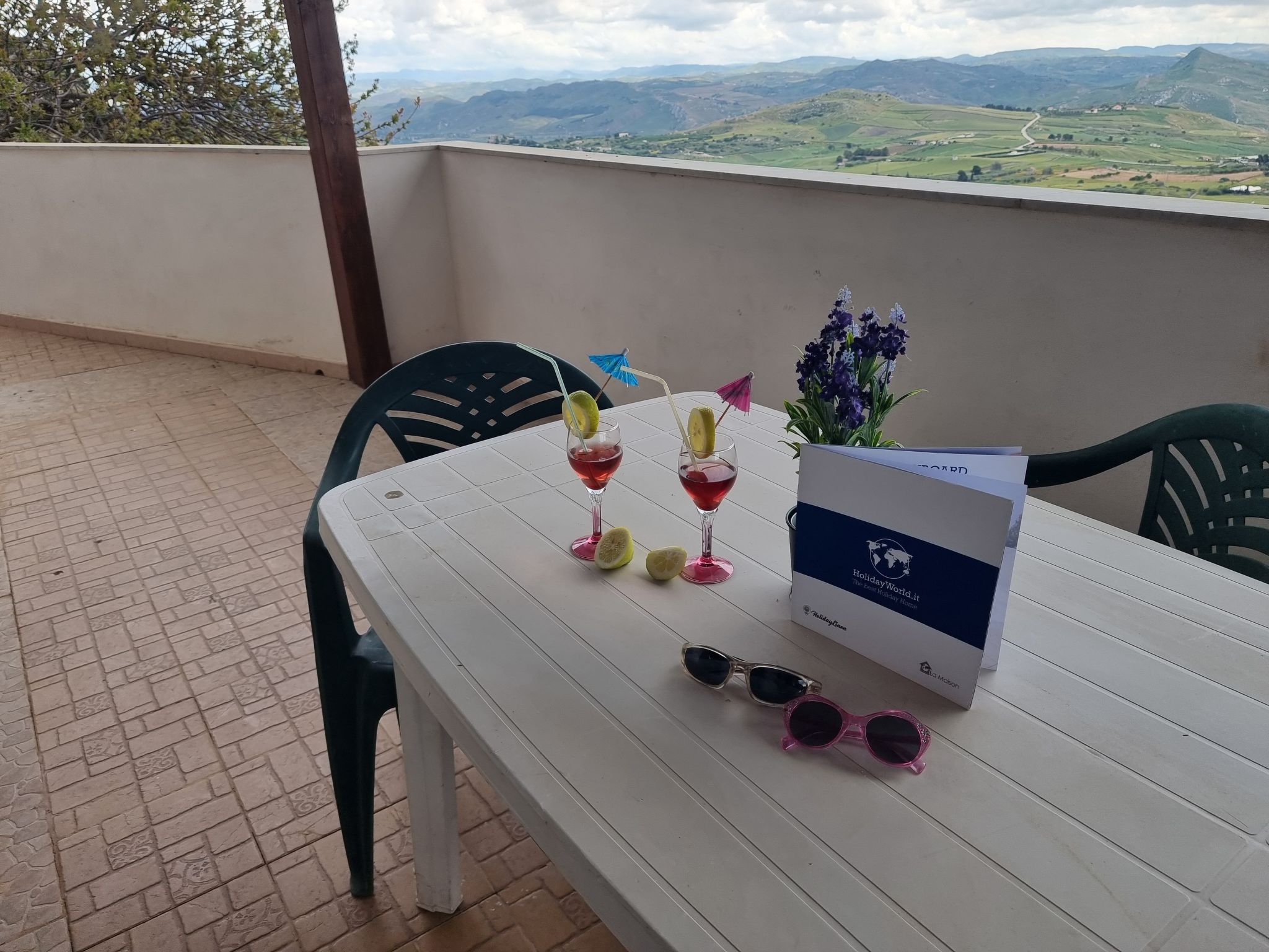 Villa Veranda Panoramica von Holiday World-Image-tags.info