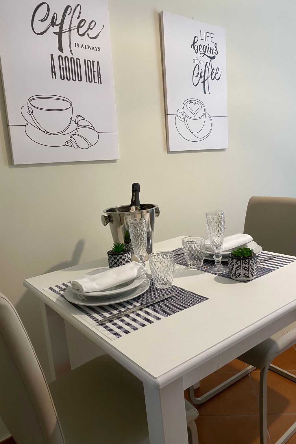 Scala dei Turchi Palace Suiten für 3 Personen in Realmonte-Inside