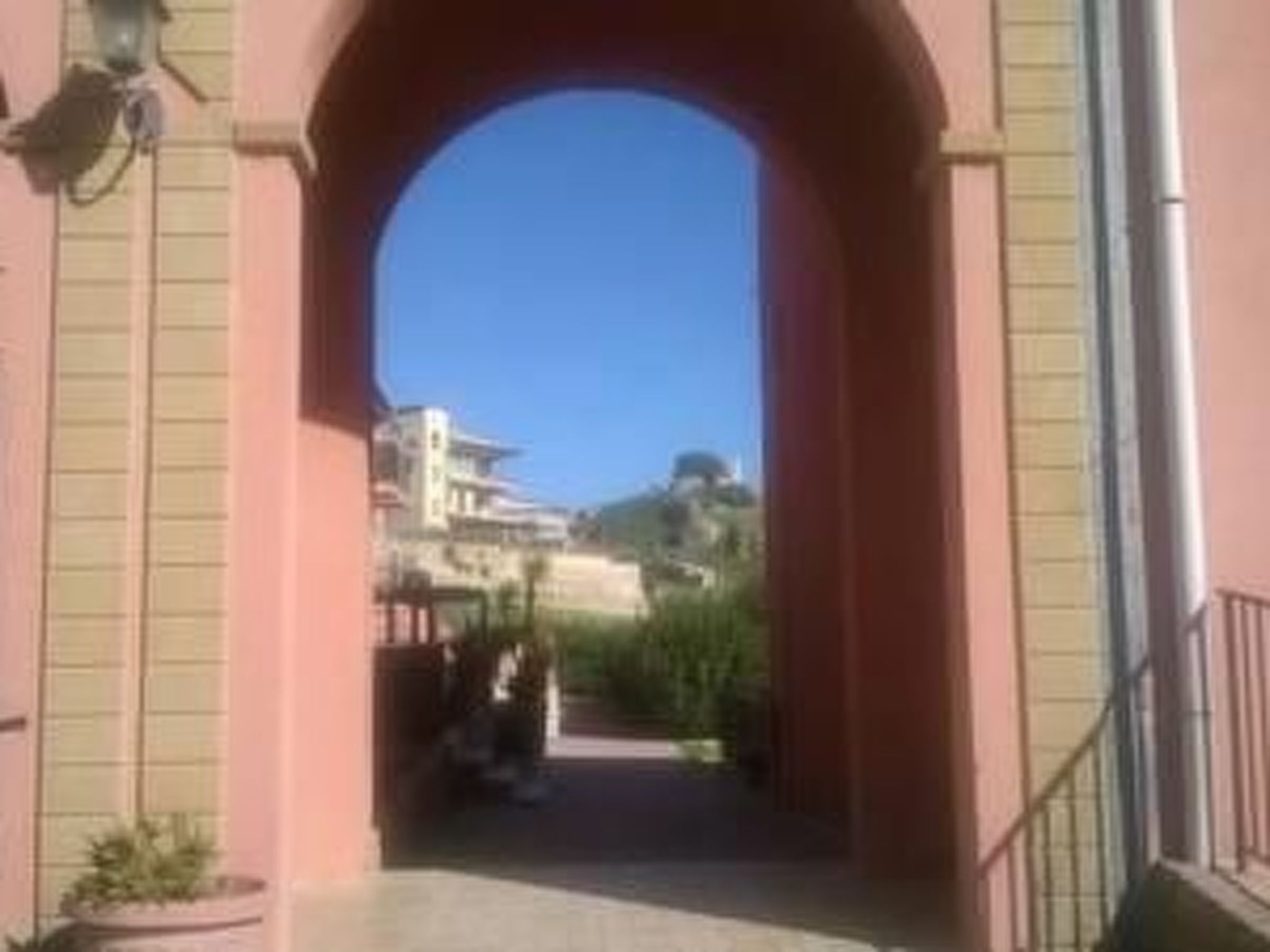 Schwimmbad in Realmonte - Draußen