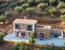 Villa mit Whirlpool, nur 6 km vom Strand entfernt