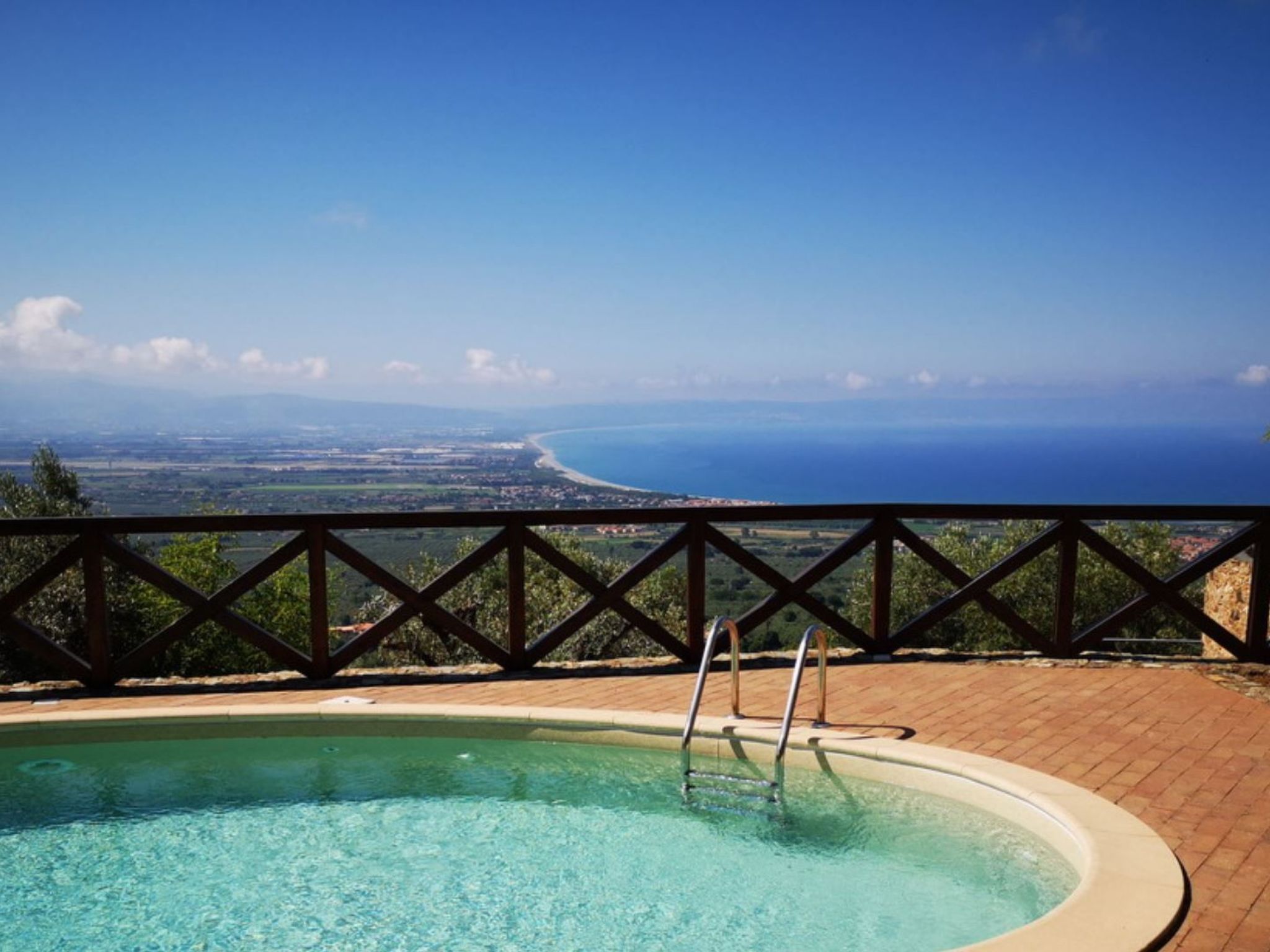 Wunderschöne Villa dei Feaci mit Pool