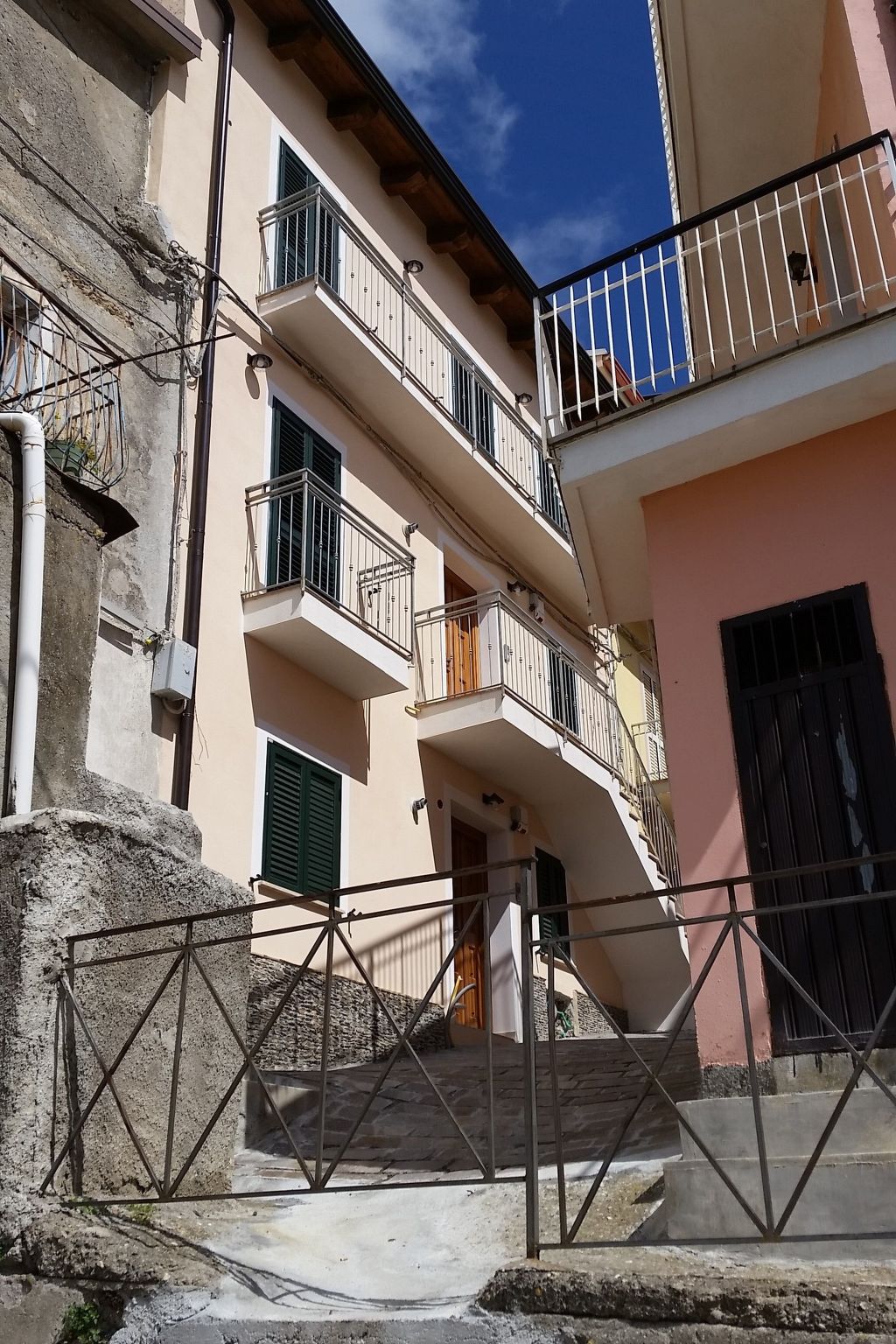 Lombarda Alta 3-Schlafzimmer-Haus-Buiten