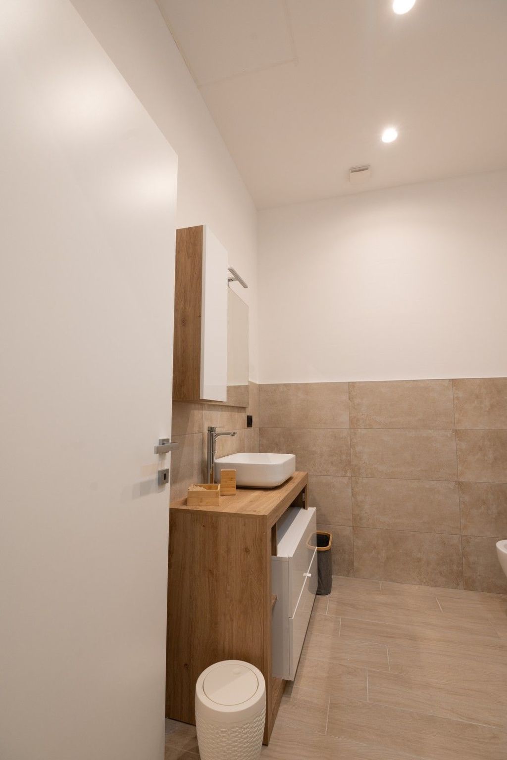 Bei Tante Gina-Dedans