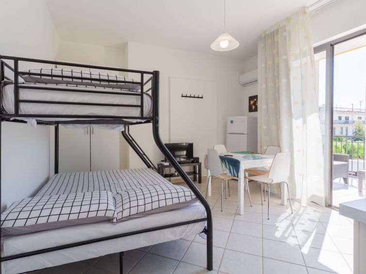 5 Bnb Delle Nazioni Mit Parkplatz, 9min Flughafen Meer - Pouilles