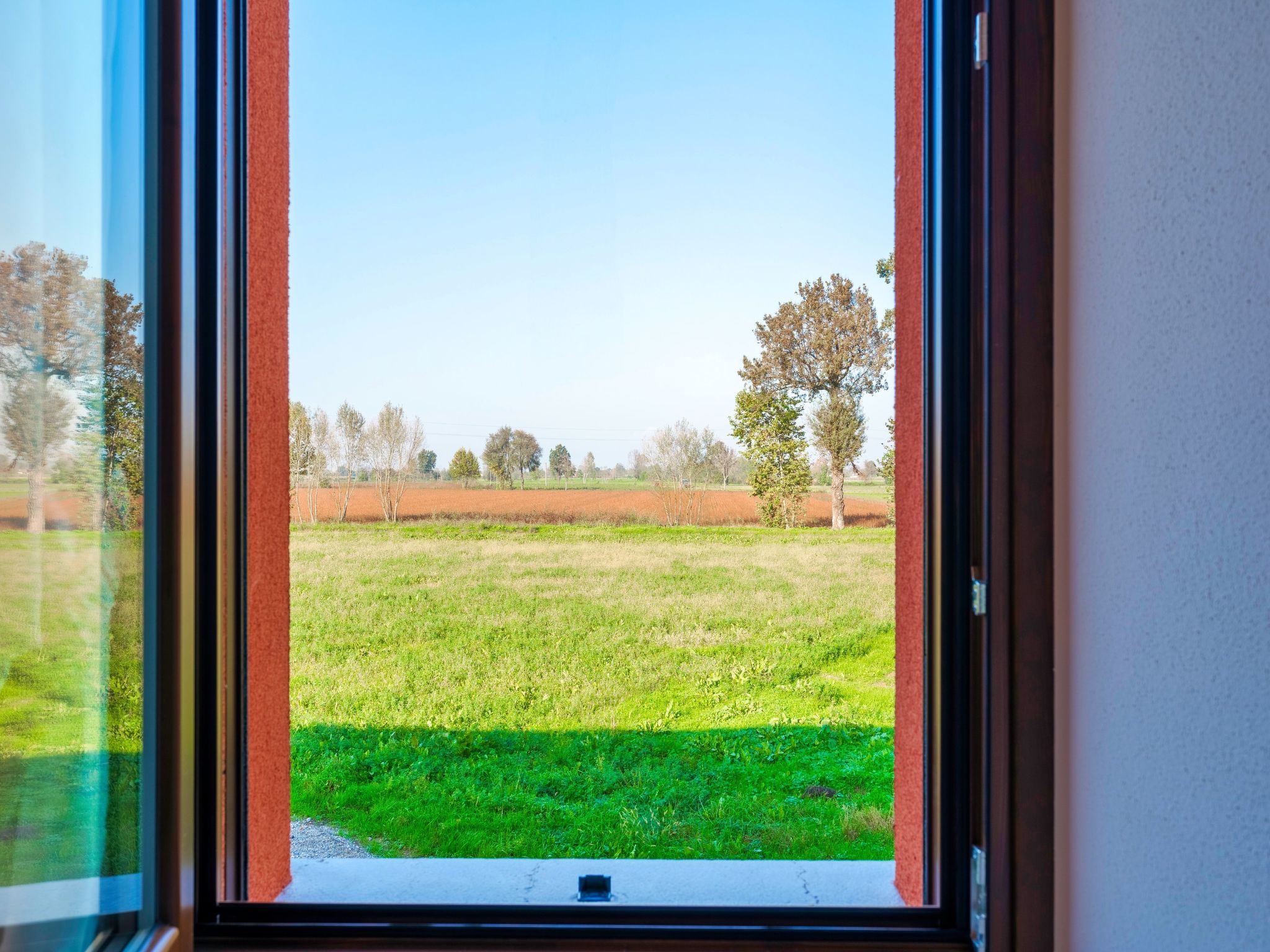 Zweizimmerwohnung mit Doppelbett und zwei Schlafsofas-Image-tags.info