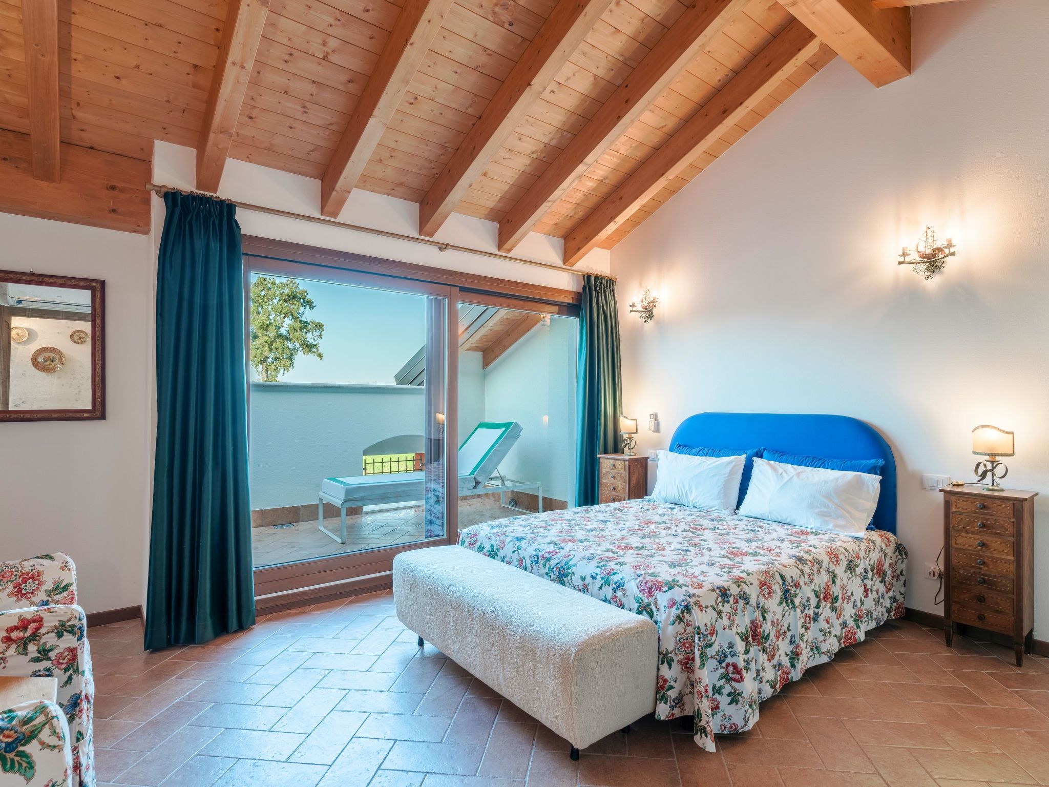 Penthouse - Doppelbett und Doppelschlafcouch-Image-tags.info