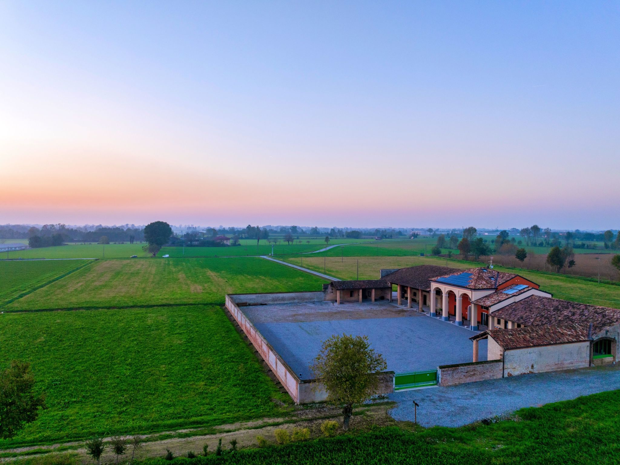 Penthouse - Doppelbett und Doppelschlafcouch-Image-tags.info