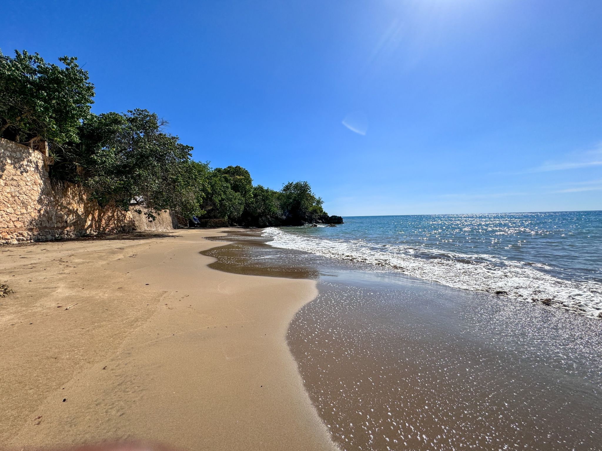 Unvergessliche Villa, eine atemberaubende Flucht direkt am Strand - Image 2