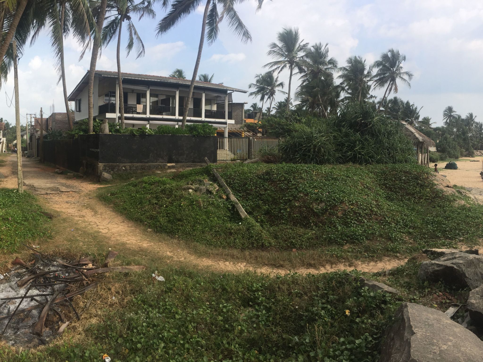Maison Doppelhaushälfte der Villa, direkt am Strand von Hikkaduwa in Sri Lanka gelegen – Extérieur de la maison, photo 31 sur 48