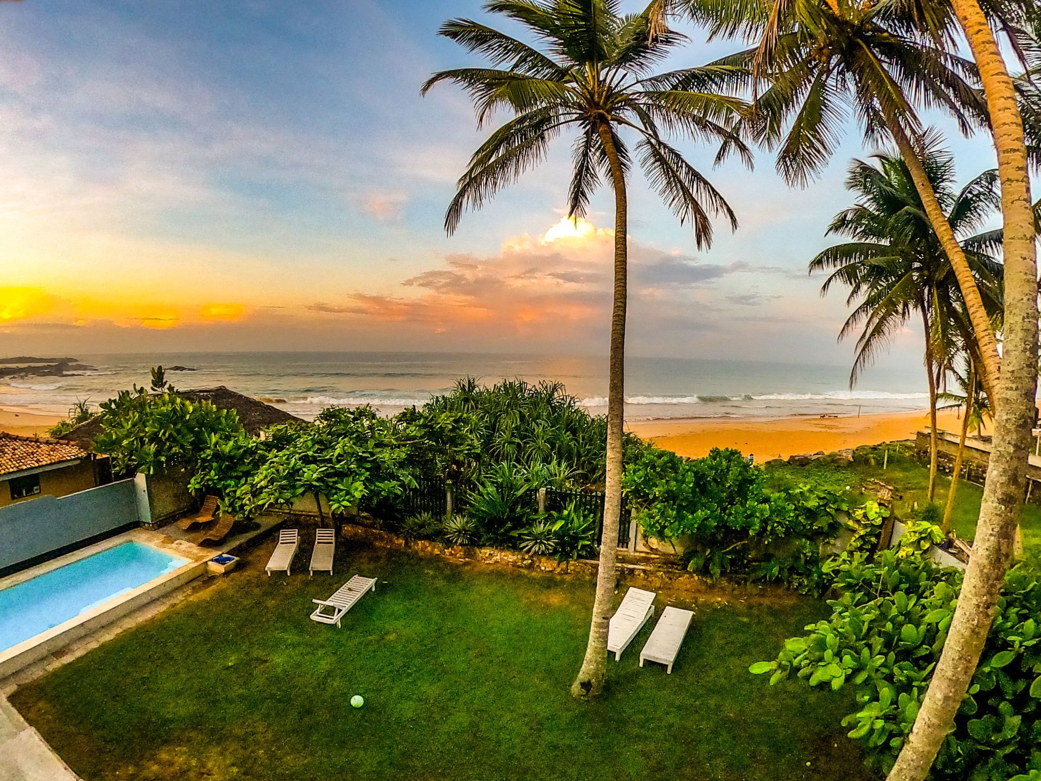 Maison Doppelhaushälfte der Villa, direkt am Strand von Hikkaduwa in Sri Lanka gelegen – photo, photo 22 sur 48
