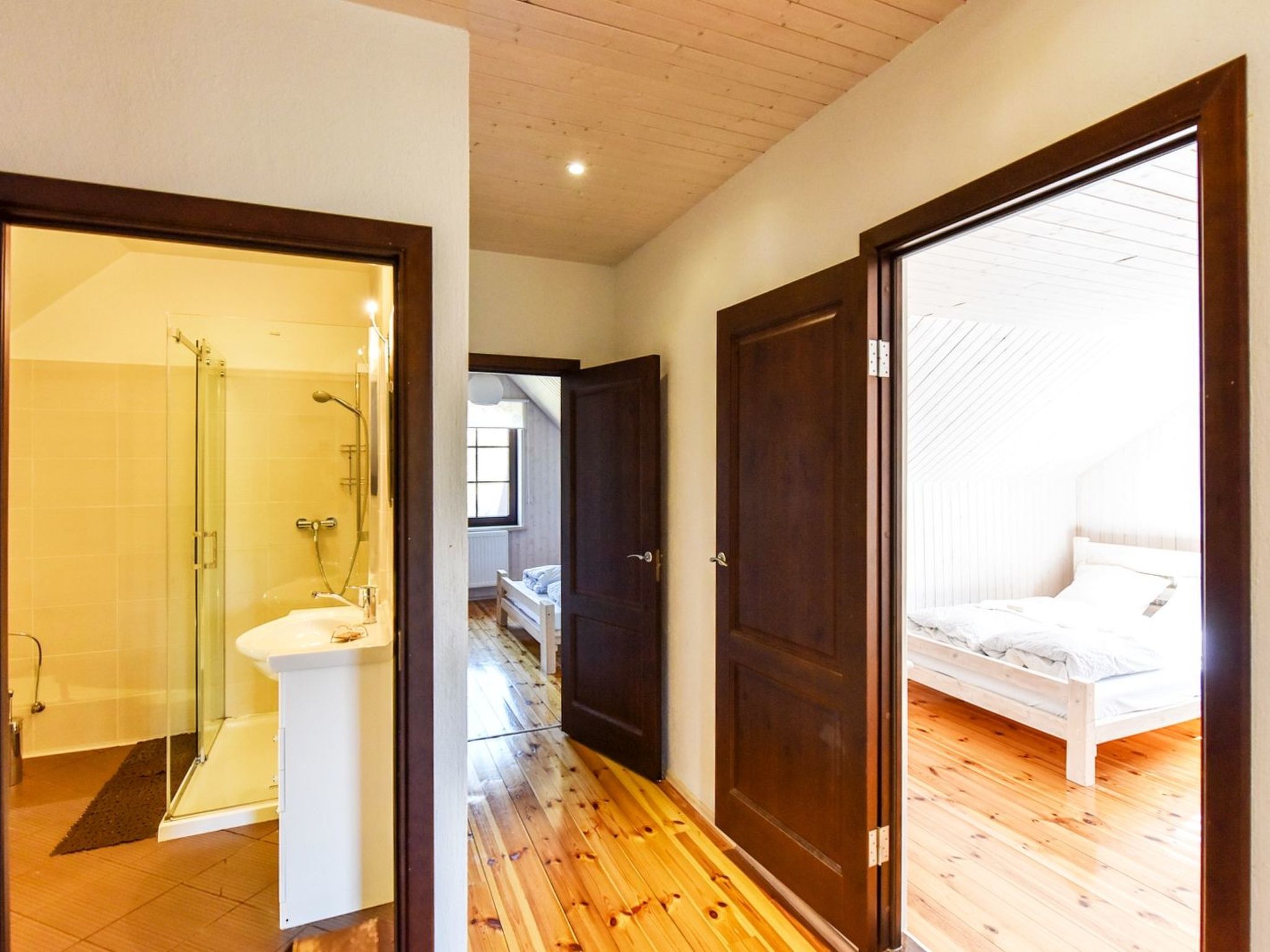 Charmante Waldvilla Dzukijos Uoga am See-Image-tags.info