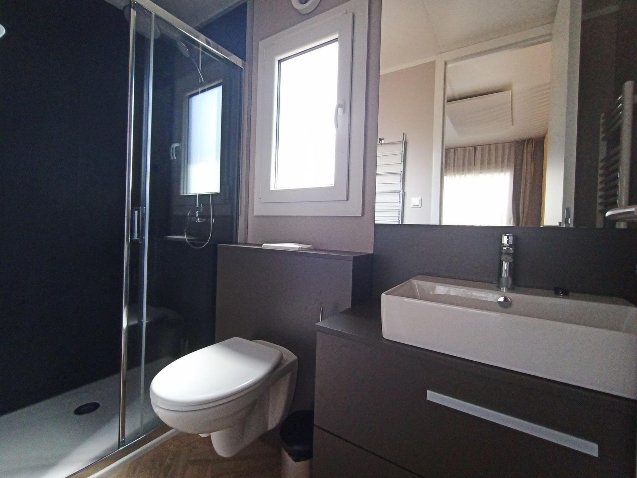 Resort Walsdorf - Tiny House met hottub - Buiten