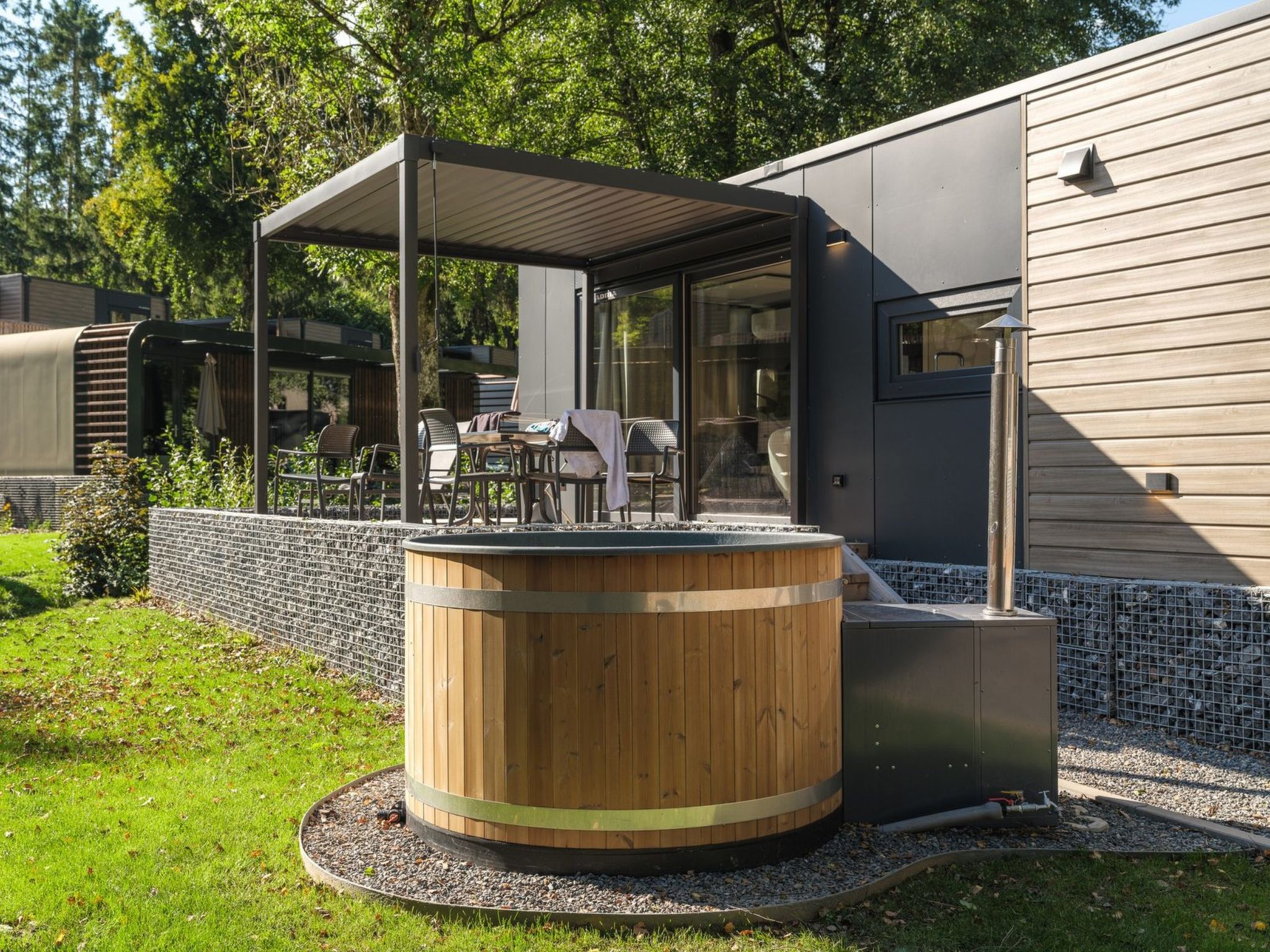 Resort Walsdorf - Sauwer Lodge hottub | 6p - Buiten