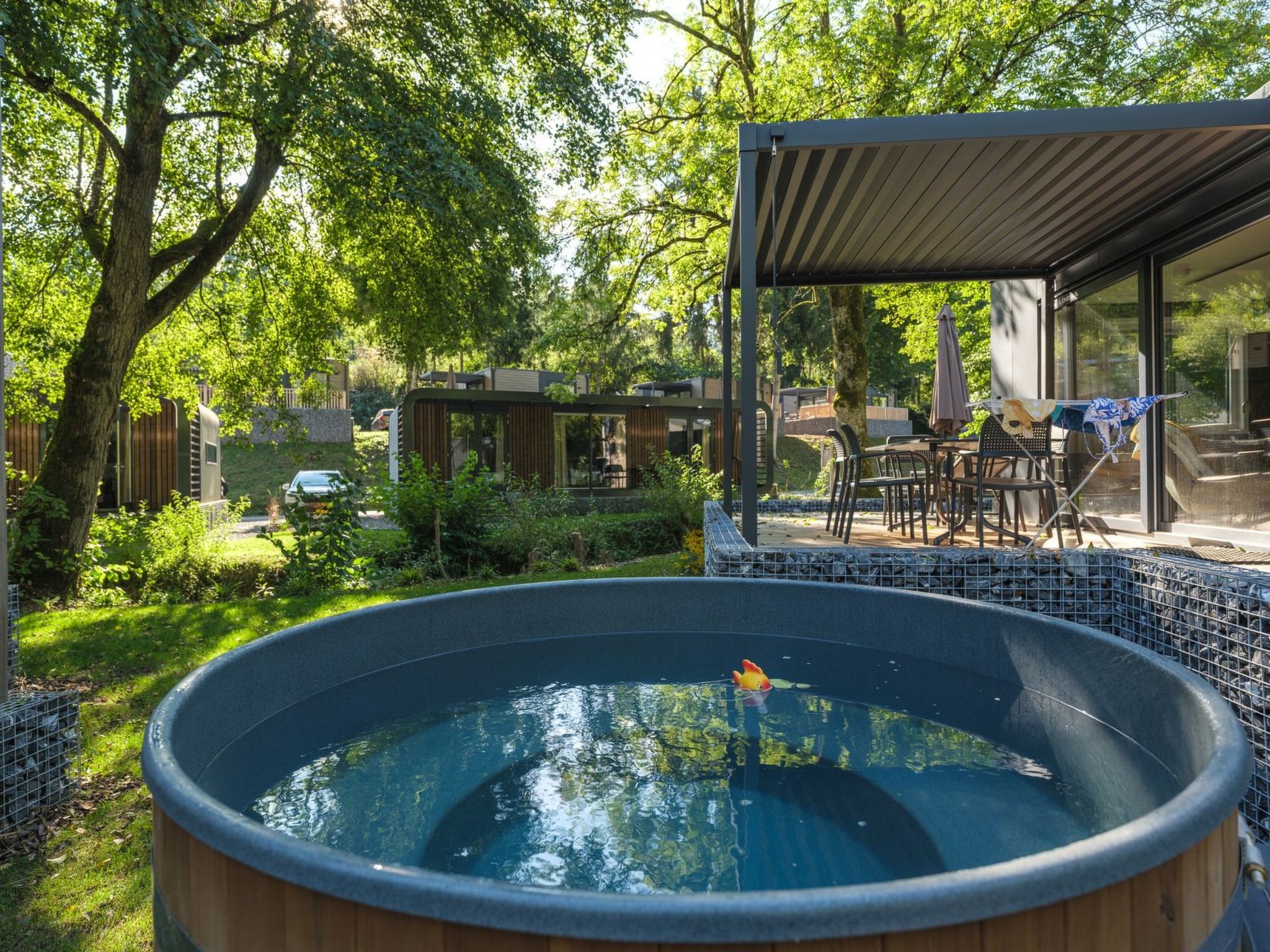 Resort Walsdorf - Sauwer Lodge hottub | 6p - Buiten