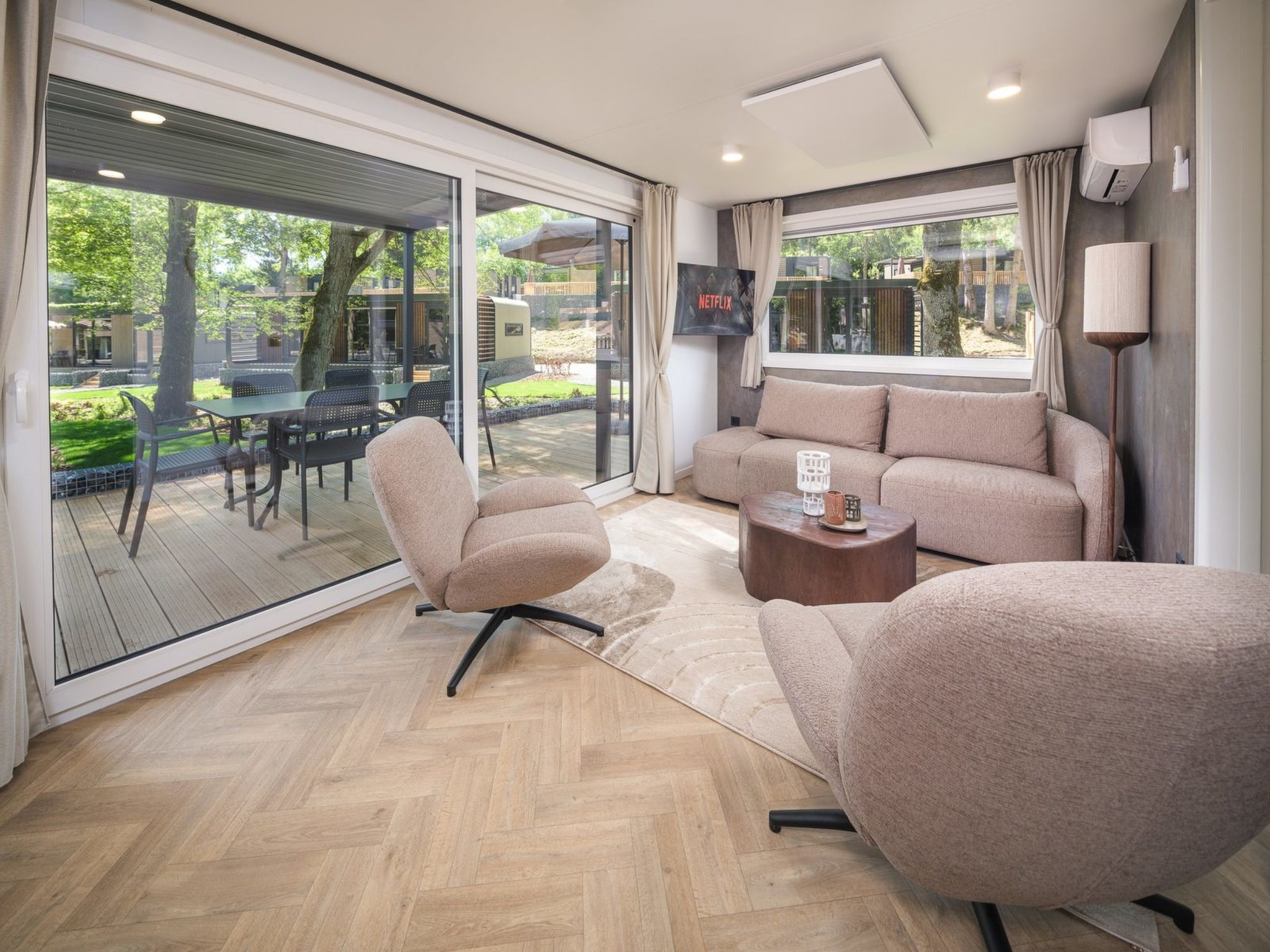 Resort Walsdorf - Sauwer Lodge hottub | 6p - Buiten