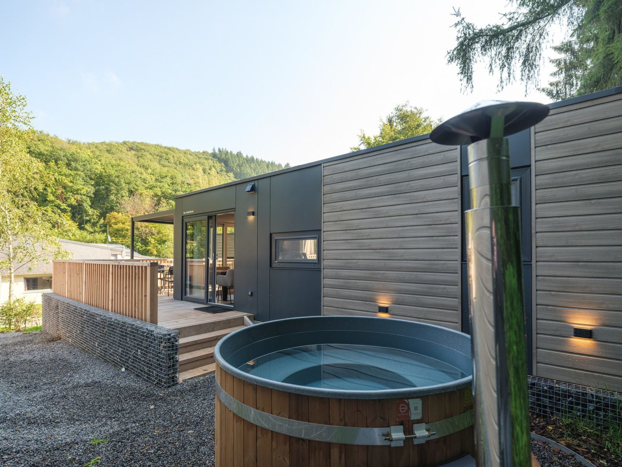 Resort Walsdorf - Moezel Lodge hottub - Buiten