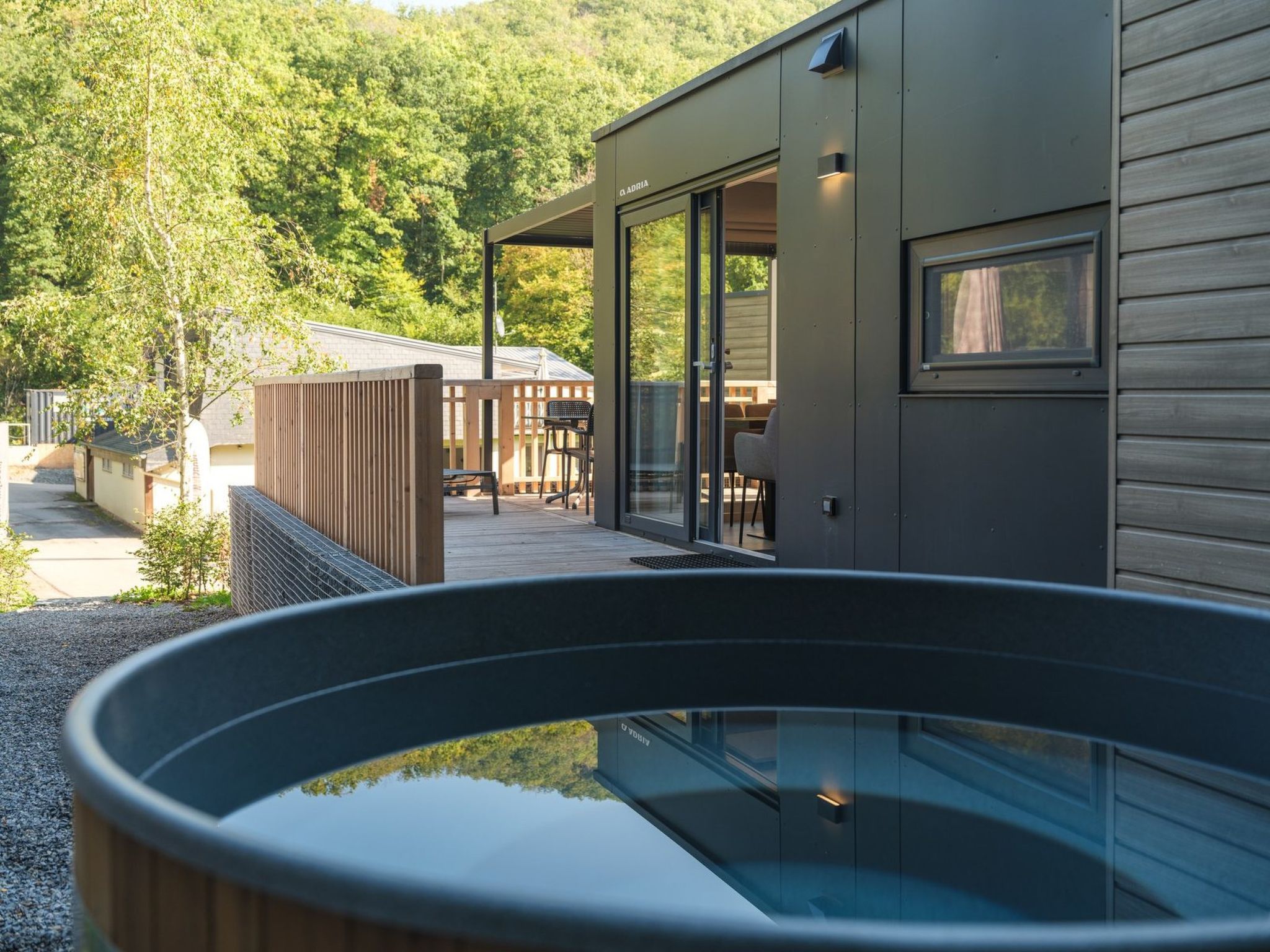 Resort Walsdorf - Moezel Lodge hottub - Buiten