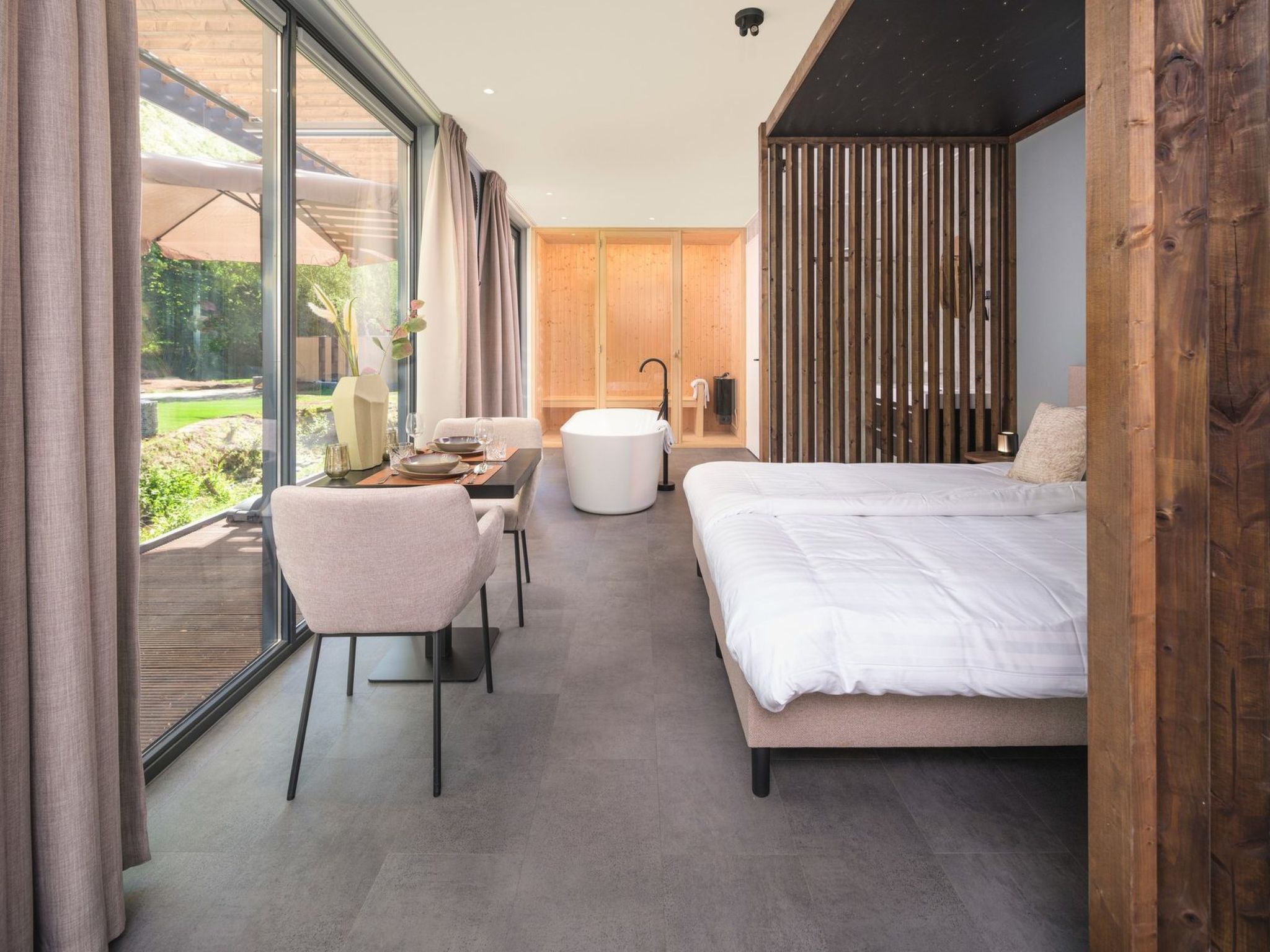Resort Walsdorf - Wellness Lodge hottub & sauna - Outside