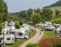 Ruime Lodge-tent aan de Sûre in Diekirch met zwembad - thumbnail 5