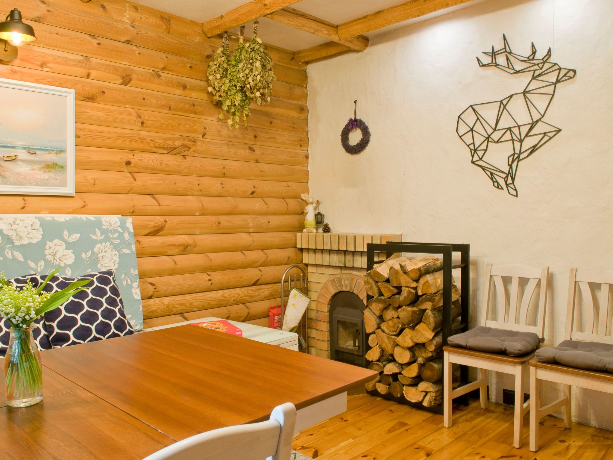 Mit eigenem Parkplatz-Inside