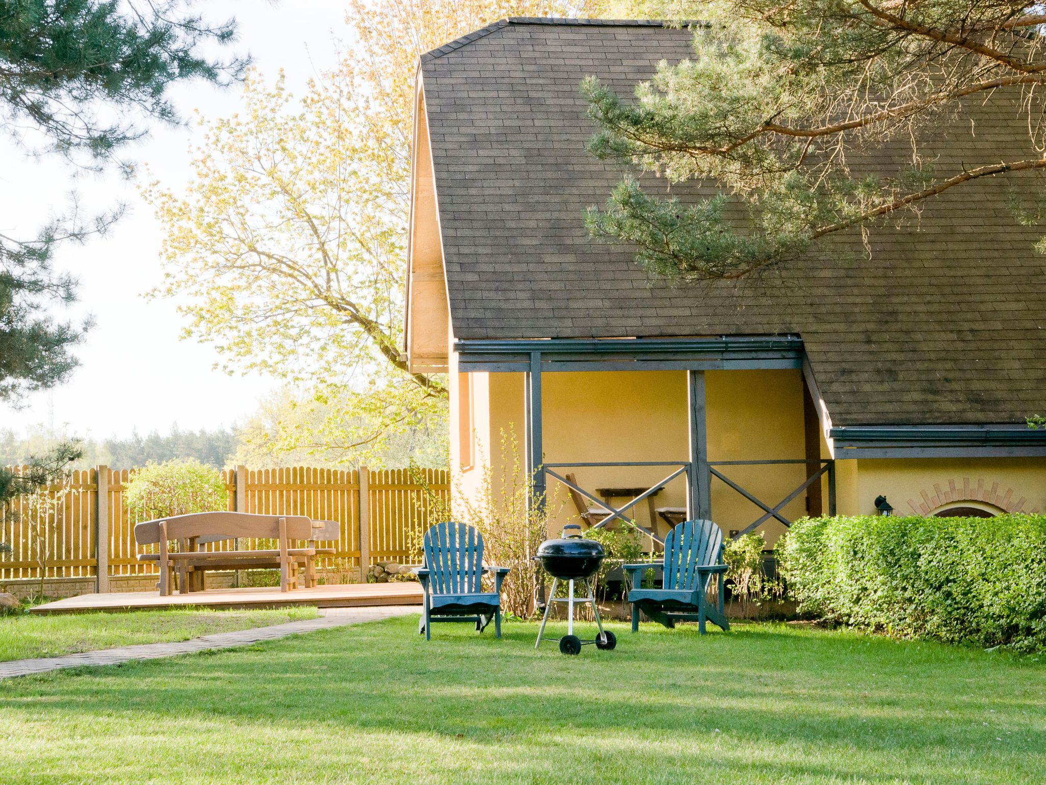 Mit eigenem Parkplatz-Outside