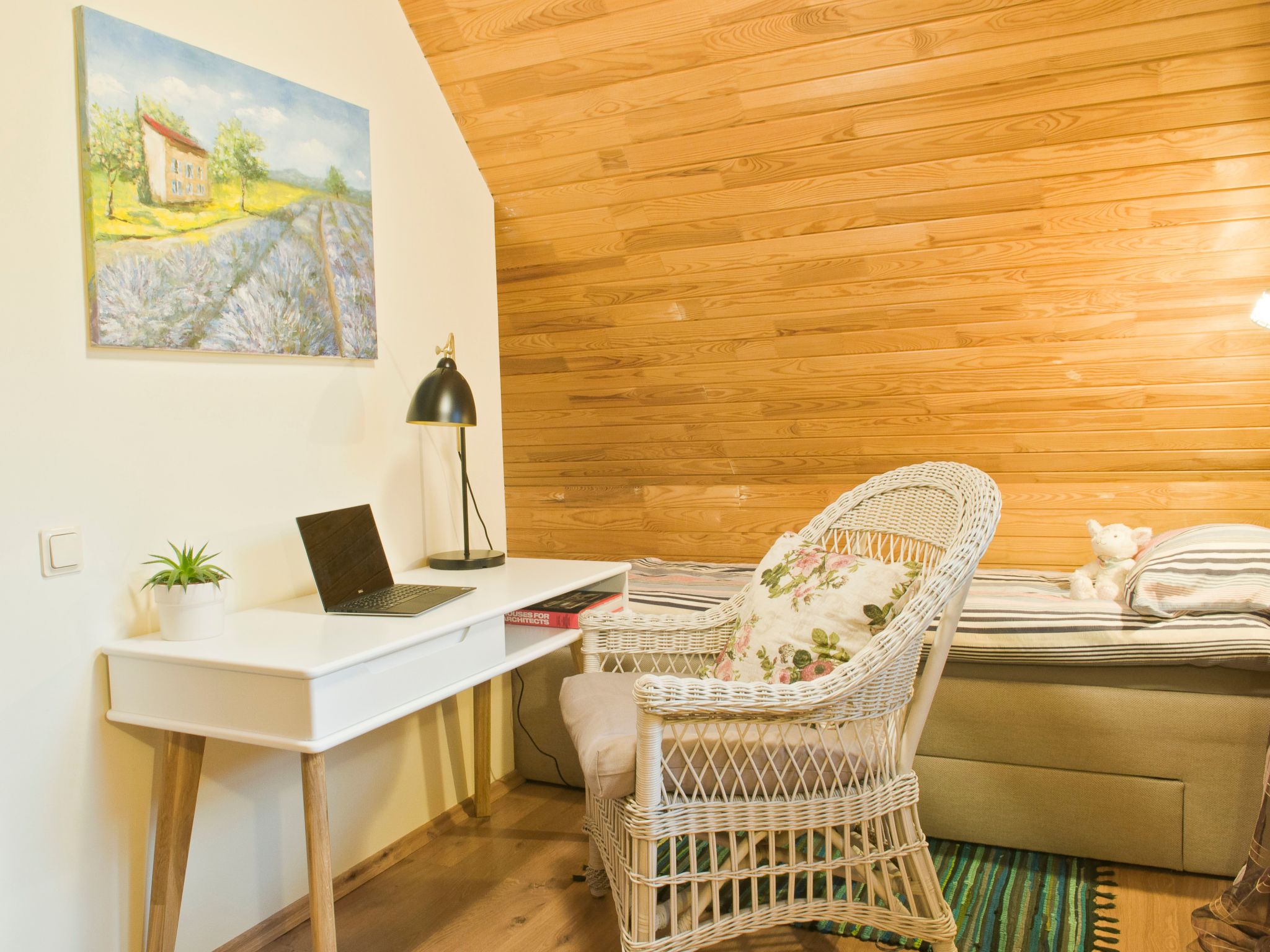 Mit eigenem Parkplatz-Inside