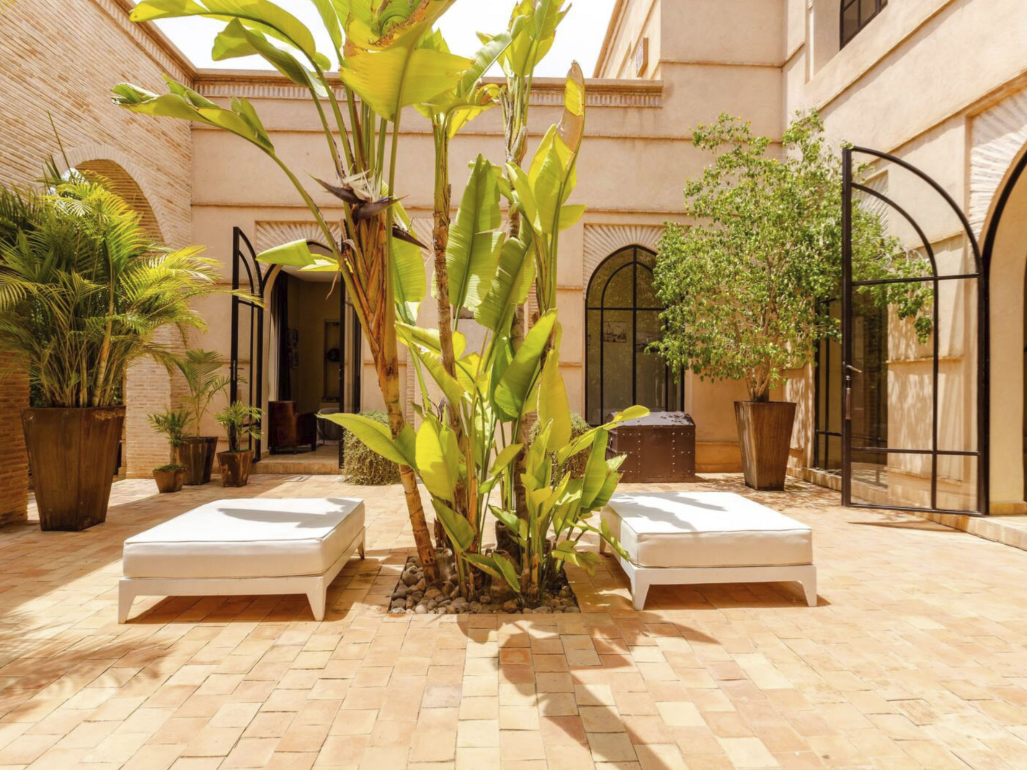 Photo of Grandiose Villa ,5 Schlafzimmer in der Nähe des Zentrums .