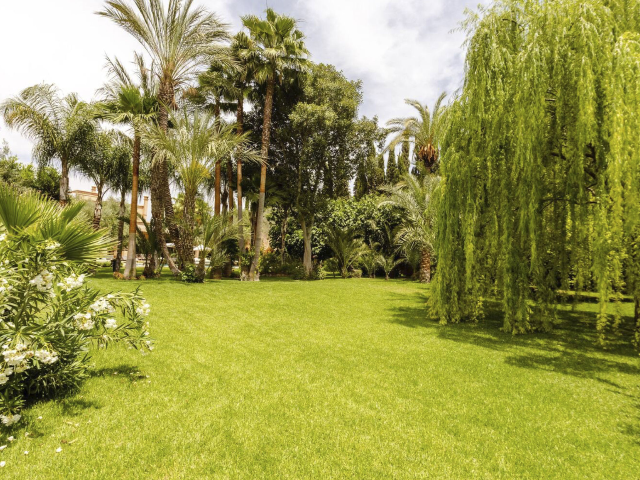 Photo of Grandiose Villa ,5 Schlafzimmer in der Nähe des Zentrums .