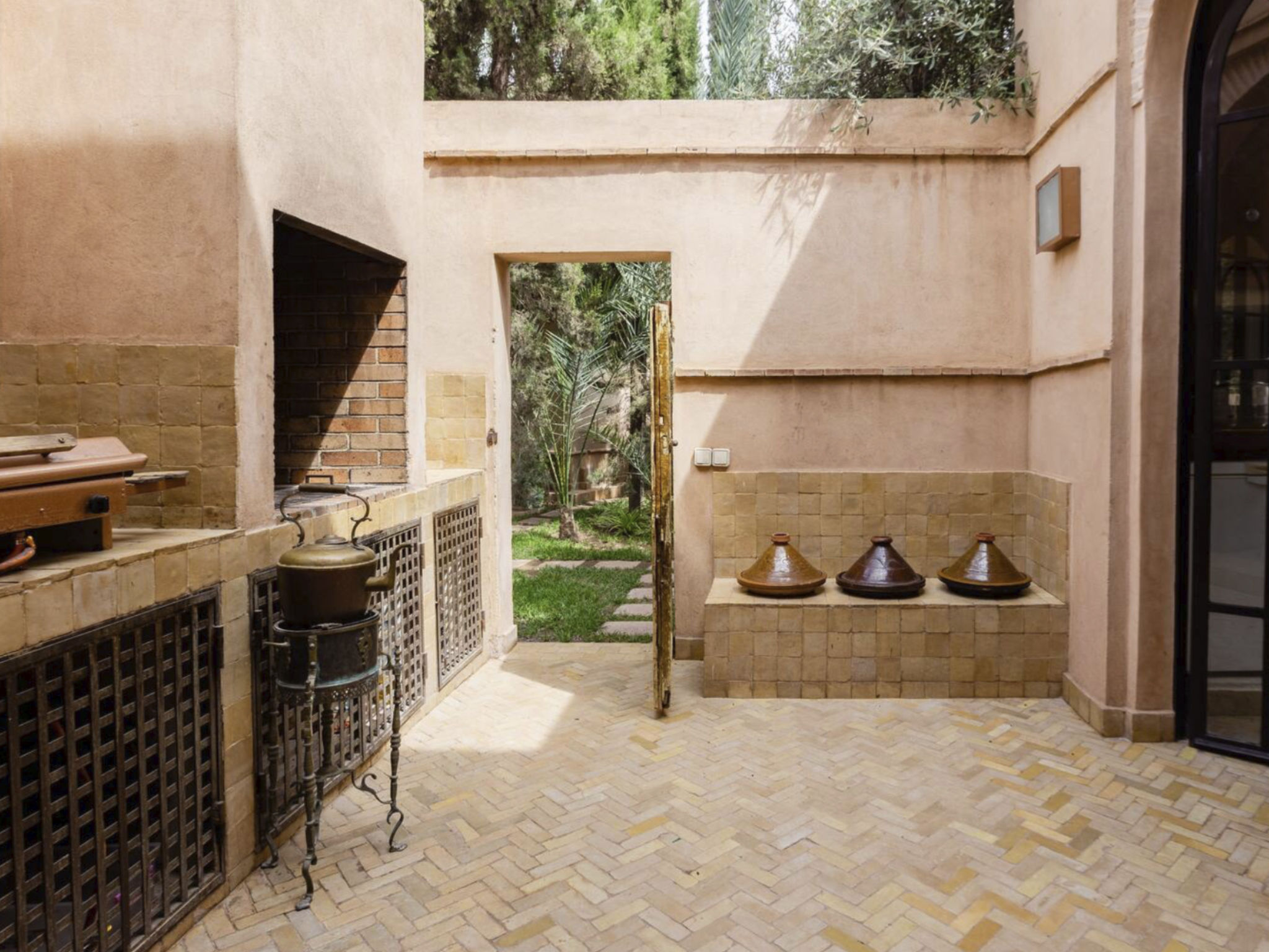 Photo of Grandiose Villa ,5 Schlafzimmer in der Nähe des Zentrums .