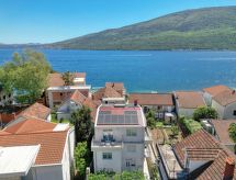 Ljubica Two: Appartement aan de Montenegrijnse kust met terras en zeezicht - thumbnail 2