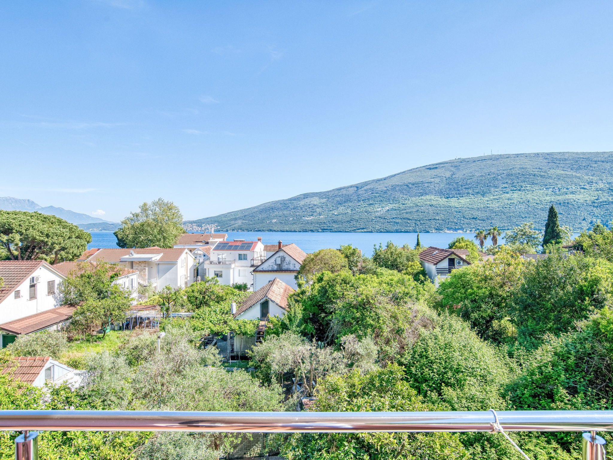 Wohnung "Lux" mit Meerblick - Buiten