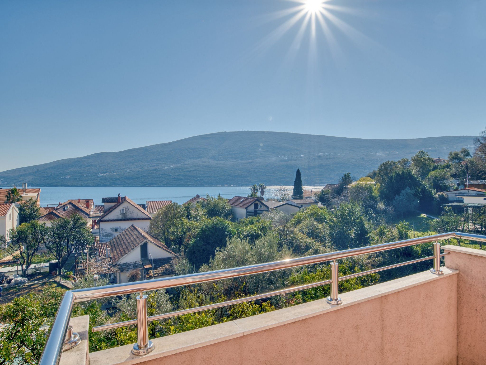 Wohnung "Lux" mit Meerblick-Image-tags.info