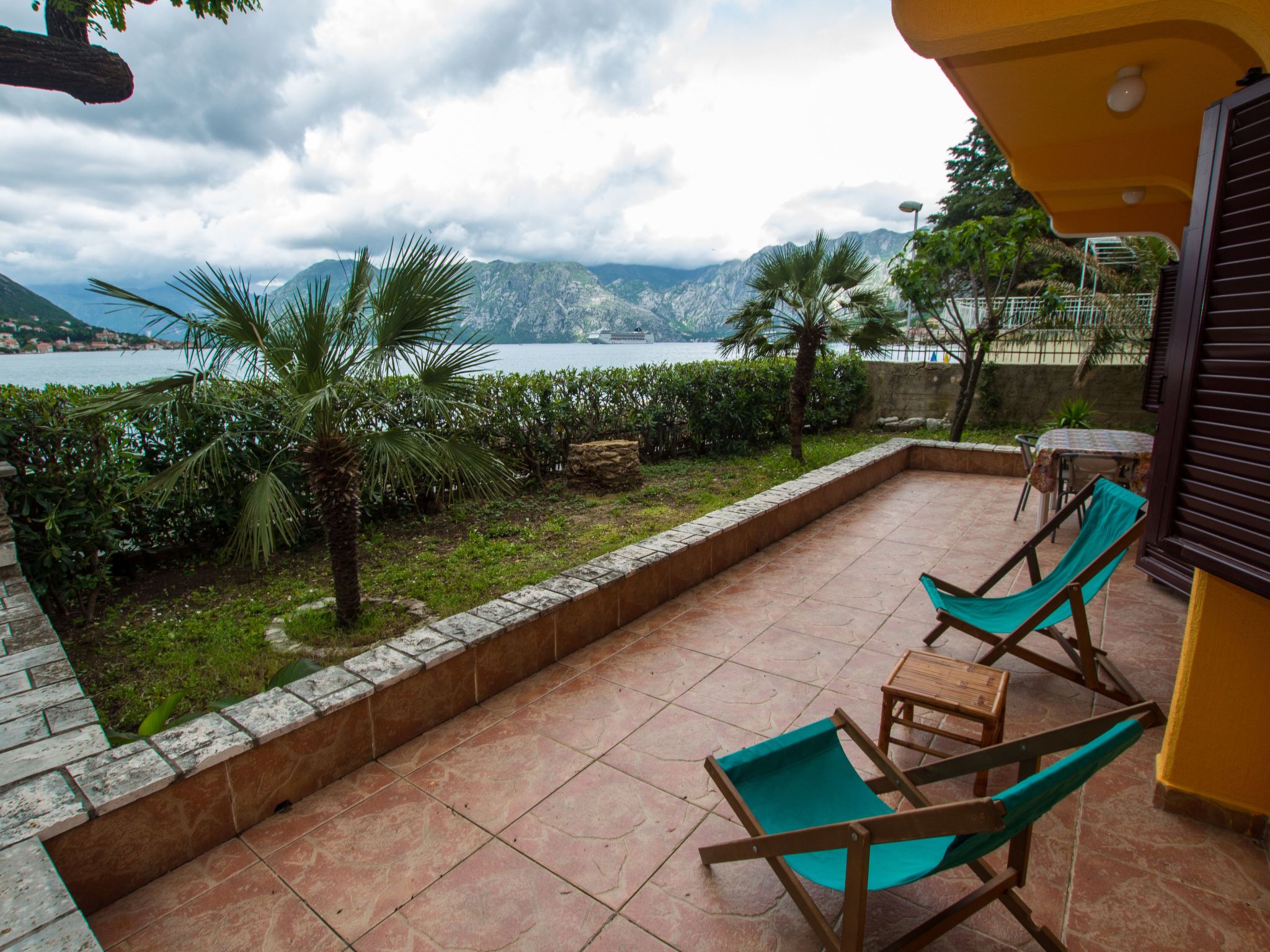 Familienfreundliche Wohnung direkt am Meer